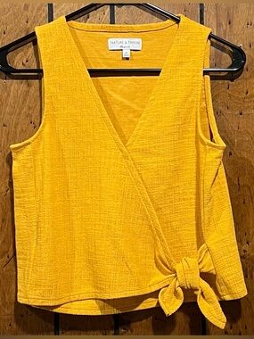 Texture & Thread size XS Women's Tie-Waist Sleeveless Top